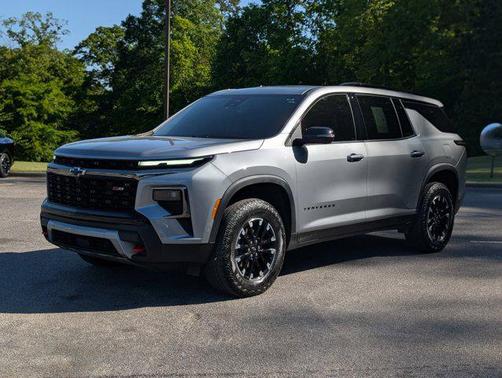 Sterling Gray Metallic 2024 Chevrolet Traverse AWD Z71
