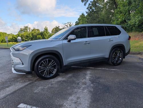 Cement 2026 Toyota Grand Highlander Hybrid Platinum MAX