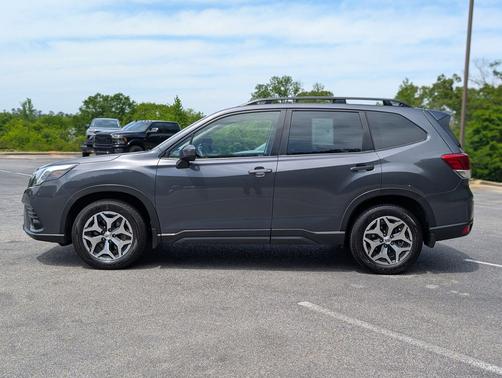 Magnetite Gray Metallic 2023 Subaru Forester Premium