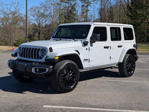 2025 Jeep Wrangler 4xe Sahara