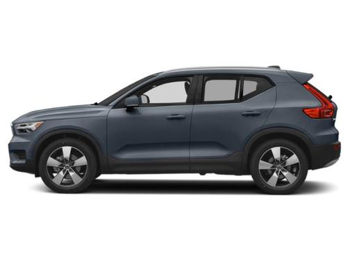Thunder Grey Metallic 2021 Volvo XC40 T5 Momentum