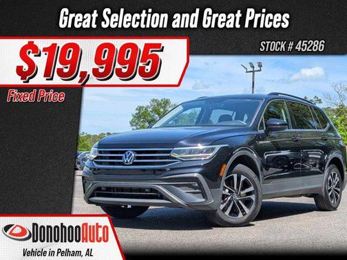 Deep Black Pearl 2023 Volkswagen Tiguan 2.0T S