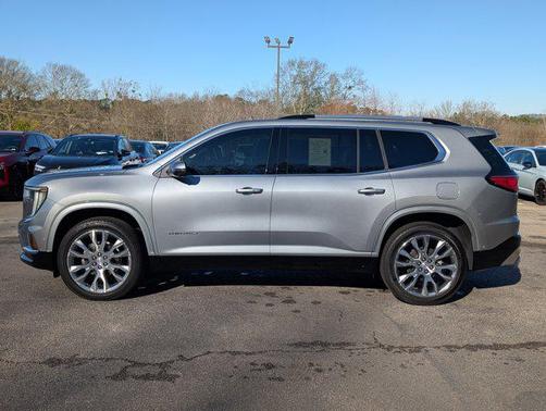 2024 GMC Acadia Denali
