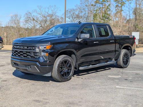 2025 Chevrolet Silverado 1500 Custom