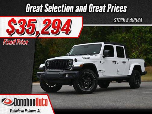 Bright White Clearcoat 2024 Jeep Gladiator Willys