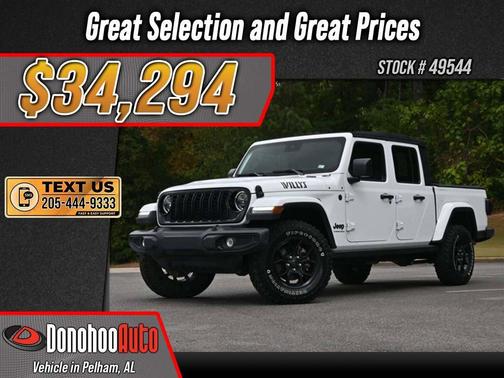 Bright White Clearcoat 2024 Jeep Gladiator Willys