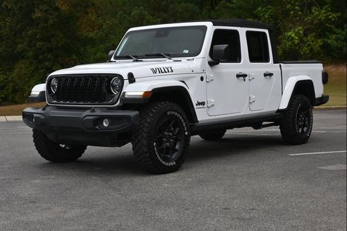 Bright White Clearcoat 2024 Jeep Gladiator Willys