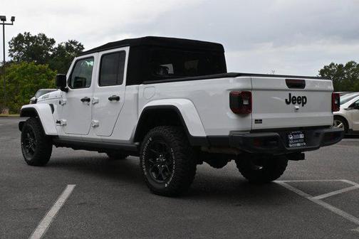 2024 Jeep Gladiator Willys