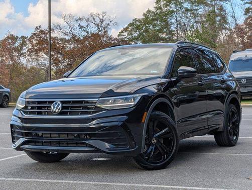 2023 Volkswagen Tiguan 2.0T SE R-Line Black