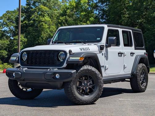Bright White Clearcoat 2025 Jeep Wrangler 4xe Willys