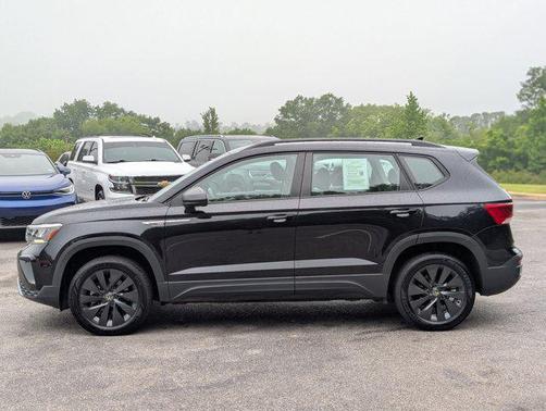 Deep Black Pearl 2024 Volkswagen Taos 1.5T S