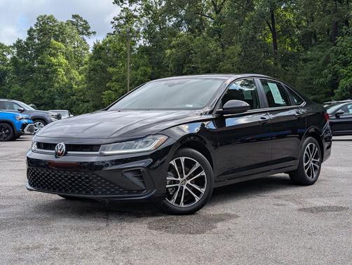 Deep Black Pearl 2025 Volkswagen Jetta 1.5T Sport