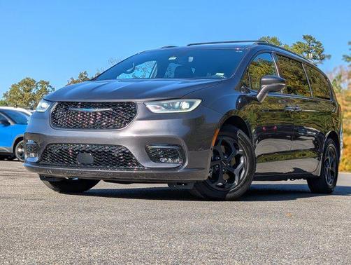 2021 Chrysler Pacifica Hybrid Touring L