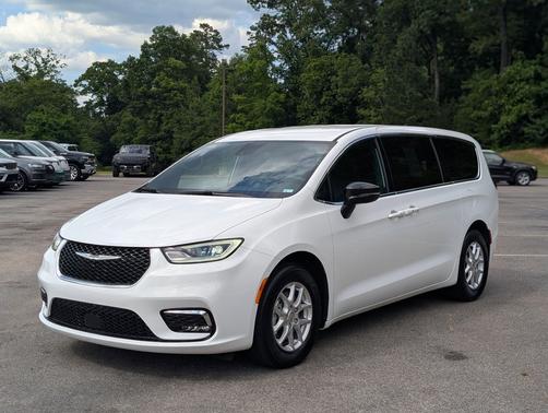 Bright White Clearcoat 2025 Chrysler Pacifica L