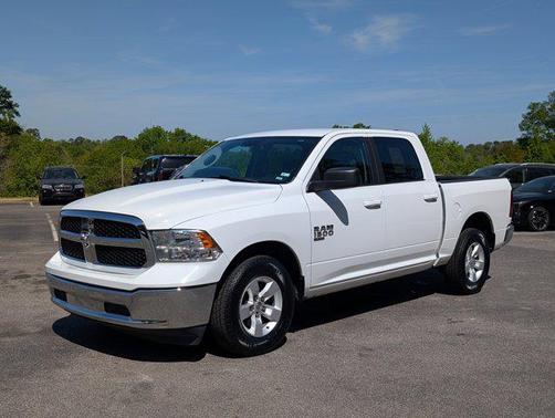 Bright White Clearcoat 2021 RAM 1500 Classic SLT