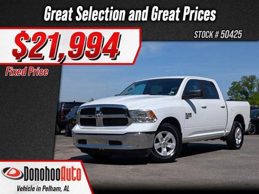 Bright White Clearcoat 2021 RAM 1500 Classic SLT