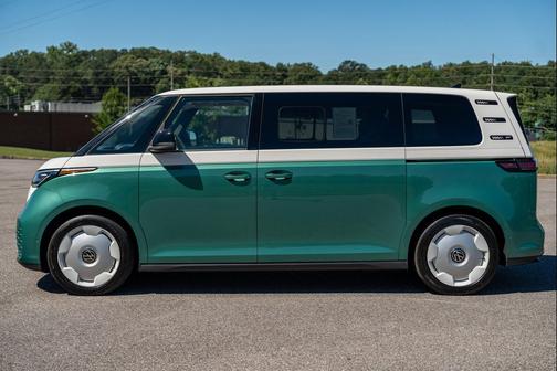 Mahi Green 2025 Volkswagen ID. Buzz 1st Edition
