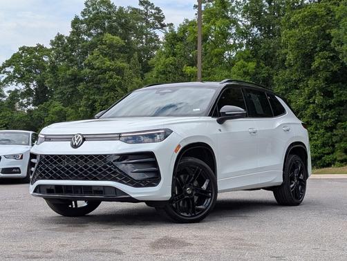 Opal White Pearl 2025 Volkswagen Tiguan 2.0T SE R-Line Black 4MOTION