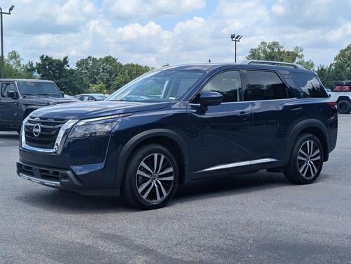 Deep Ocean Blue Pearl 2025 Nissan Pathfinder Platinum FWD
