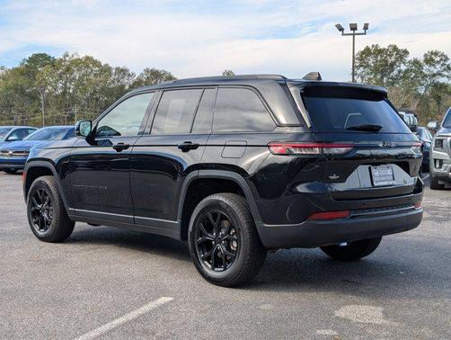 2024 Jeep Grand Cherokee Altitude