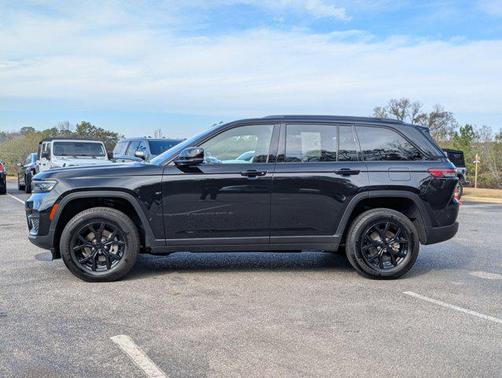 2024 Jeep Grand Cherokee Altitude