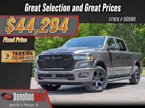 Granite Crystal Metallic Clearcoat 2025 RAM 1500 Big Horn/Lone Star