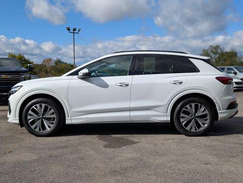 2025 Audi Q4 e-tron Premium 45 RWD