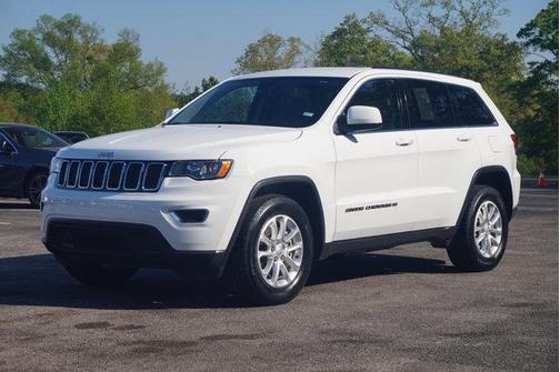 2022 Jeep Grand Cherokee Laredo