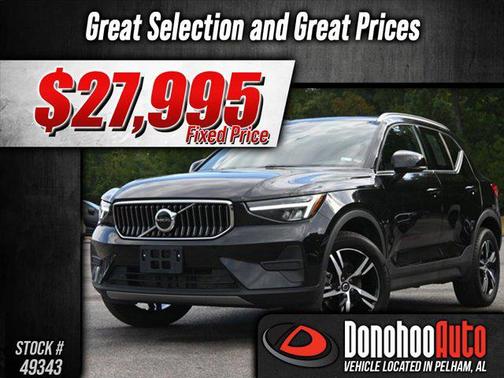 2025 Volvo XC40 B5 Core Bright Theme