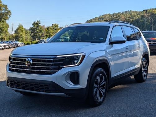 Opal White Pearl 2026 Volkswagen Atlas 2.0T SE