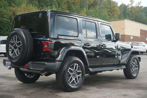 2024 Jeep Wrangler 4-Door Sahara 4x4