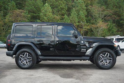 2024 Jeep Wrangler 4-Door Sahara 4x4