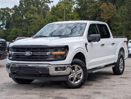Oxford White 2024 Ford F-150 XLT