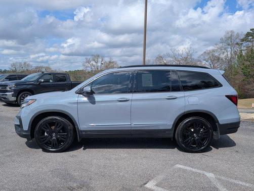 2022 Honda Pilot AWD Black Edition