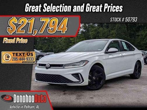 Opal White Pearl 2025 Volkswagen Jetta 1.5T SE