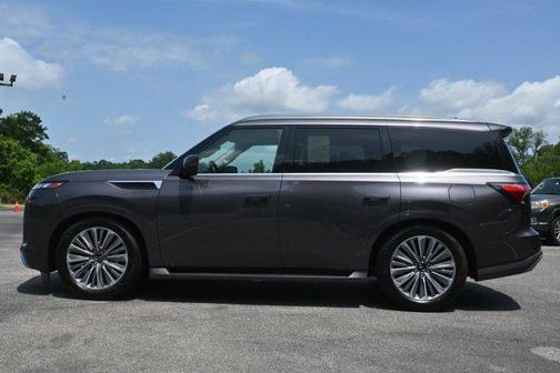 2025 INFINITI QX80 Luxe