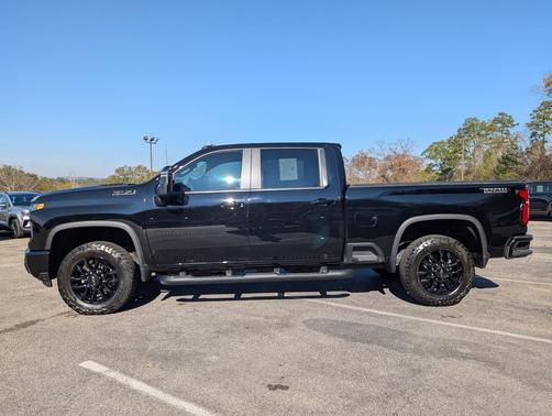 Black 2025 Chevrolet Silverado 2500 LT
