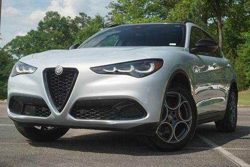 2024 Alfa Romeo Stelvio Sprint AWD