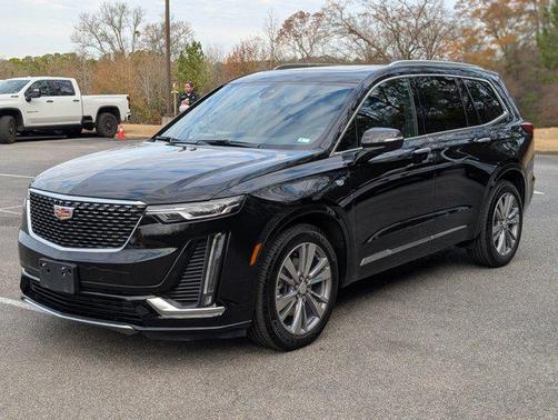2025 Cadillac XT6 Premium Luxury FWD