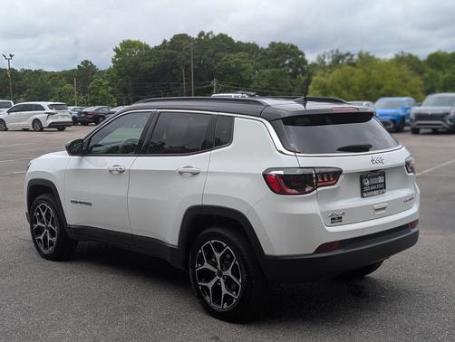 Bright White Clearcoat 2025 Jeep Compass Limited