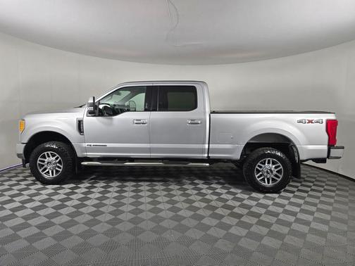 Ingot Silver Metallic 2017 Ford F-350 Lariat Super Duty