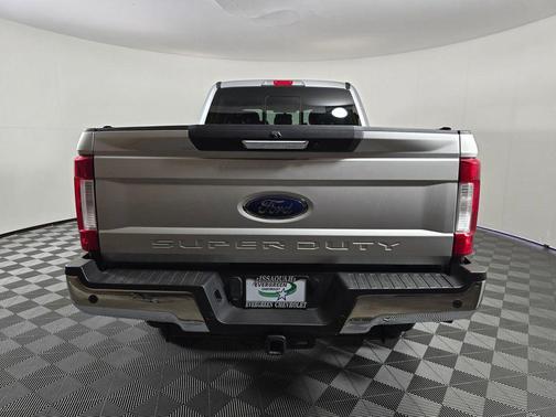 Ingot Silver Metallic 2017 Ford F-350 Lariat Super Duty