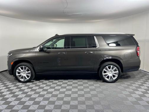 2021 Chevrolet Suburban High Country