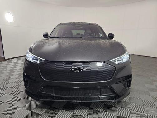 2021 Ford Mustang Mach-E GT