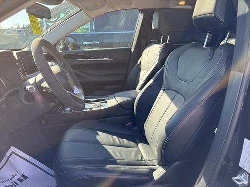 2022 INFINITI QX60 Pure