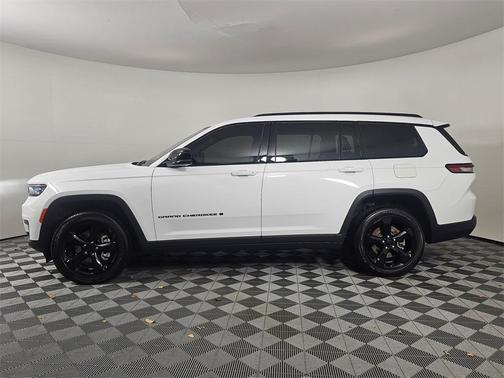 2022 Jeep Grand Cherokee L Laredo