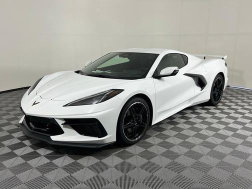 2025 Chevrolet Corvette Stingray w/2LT