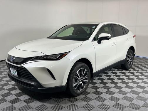 2022 Toyota Venza LE