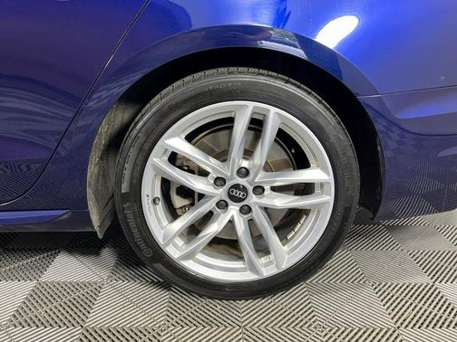 2023 Audi A4 45 S line Premium Plus