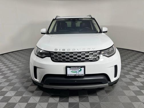 2022 Land Rover Discovery P300 S